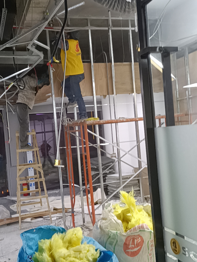 ����װ����ƹ�˾