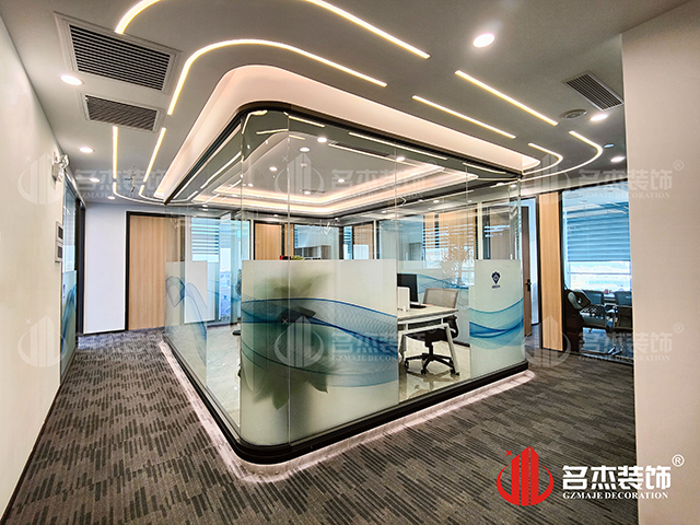 ˾����װ�����