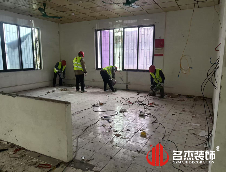 ����װ�޹�˾